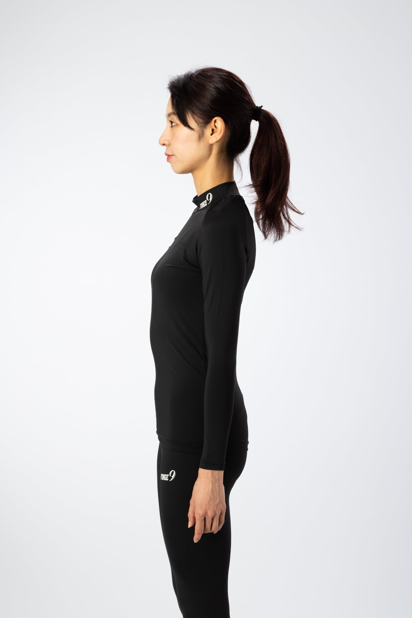 Underwear for warm-up suit [long shirt for women]