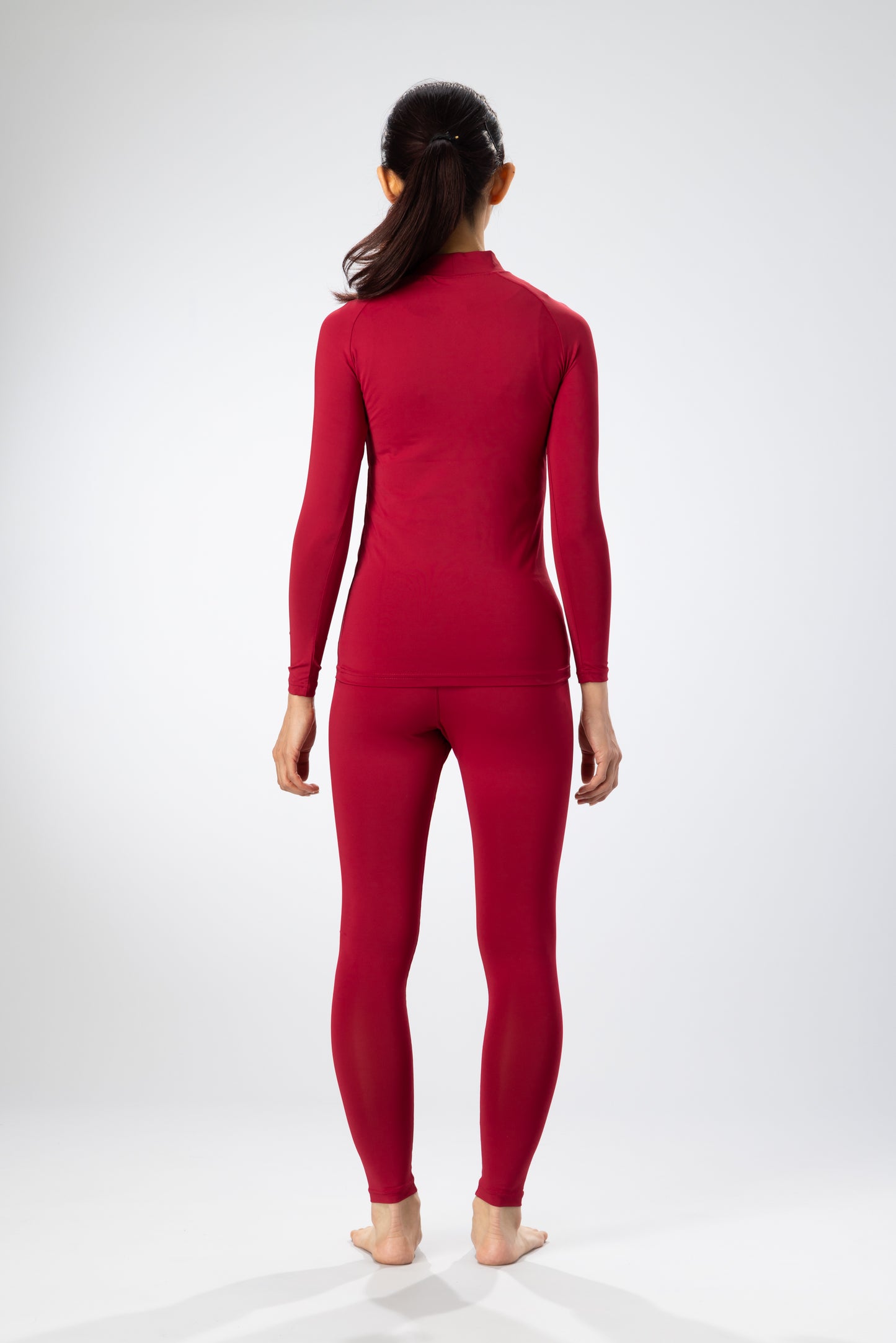 Underwear for warm-up suit [long shirt for women]